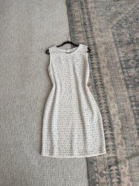 92 polyester 8 spandex dress Berry sleeveless fit & flare dress LARGE